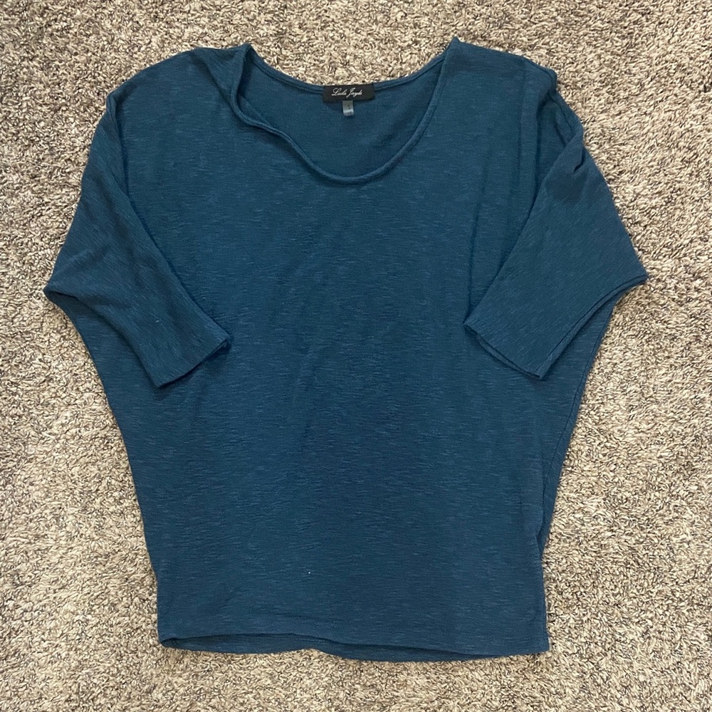 ❄️ Laila Jayde Teal Short Sleeve Scoop Neck Tee